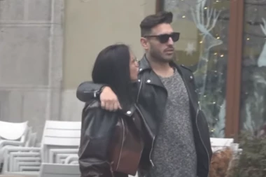 DARKO LAZIĆ U STRAHU DA GA ČEKA JOŠ JEDNA OPERACIJA: Prva fotka nakon izlaska iz bolnice, rana preko celog stomaka! (FOTO)