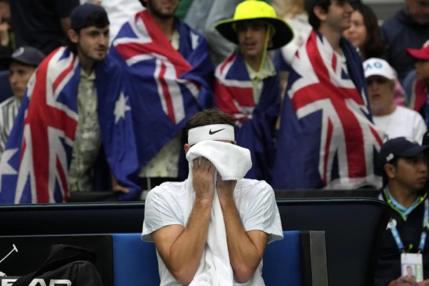 KRAJ SNOVA! ŠOK u Melburnu - ispao još jedan NOSILAC sa Novakovog puta!