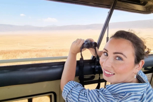 ŽENA IMA BEZOBRAZNO ZGODNOG SUPRUGA,  A SEBE NAZIVA "PROSEČNOM": Zbog ovog para usijale se mreže, komentari PRŠTE! (FOTO)