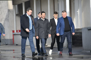 ROBNE REZERVE SU PUNE! Ministar Momirović obišao skladišta u Šapcu: NEMA RAZLOGA ZA BRIGU!