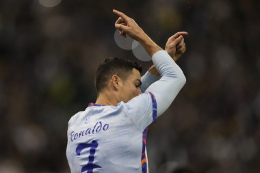FORMA JE PROLAZNA, KLASA JE VEČNA: Ronaldo debitovao u Saudijskoj Arabiji i za poluvreme dva puta pocepao mrežu (VIDEO)