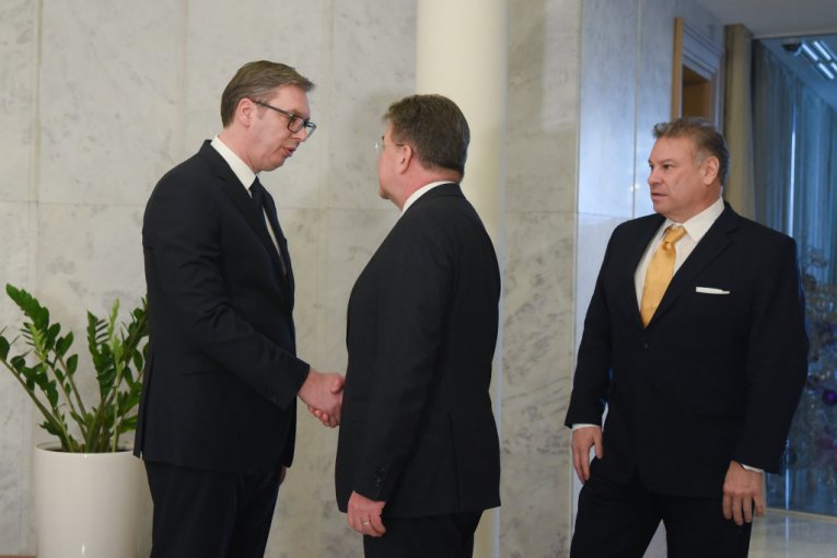 Vučić i specijalni izaslanik