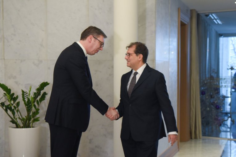 Aleksandar Vučić i specijalni izaslanik