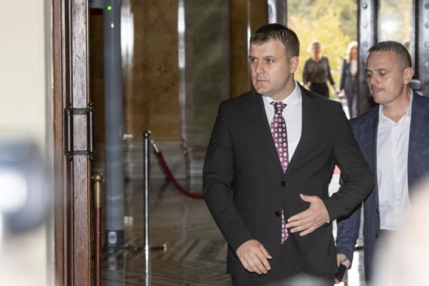 ZA OVO NAM NIJE KRIV BEOGRAD! Ministar Memić: Za divlju gradnju u Novom Pazaru smo sami odgovorni!