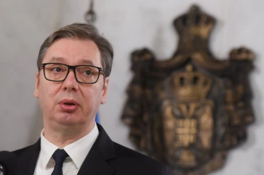 VUČIĆ POZVAN NA SEDNICU VLADE U PONEDELJAK! Posle toga se obraća građanima oko Kosova i Metohije!