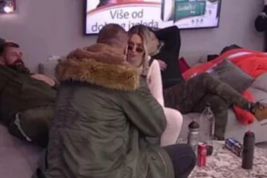 JANJUŠ MOGAO DA RAZVALI GLAVU, UDARAO OD LUSTER ZBOG ALEKS: Dramatična scena iz Zadruge kruži internetom! (VIDEO)