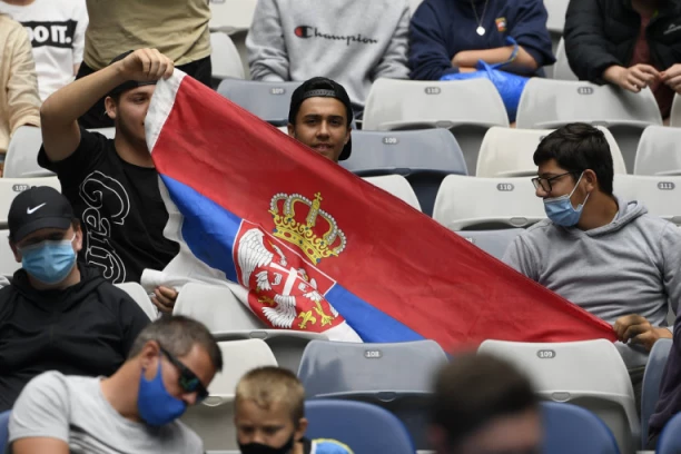 ŠTA IM SMETA SRPSKA ZASTAVA? Australijanci povukli ŠOKANTAN potez zbog Rusa - NEZAPAMĆENO u Melburnu!