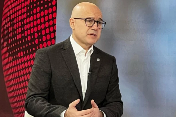 SRBIJA ODLUČNIJA, SNAŽNIJA I ORGANIZOVANIJA! Vučević: Vlada danas usvaja pet zaključaka koji su dogovoreni sa predstavnicima Srba sa KIM!