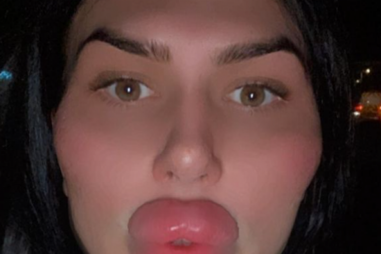 Sofia bez mnogo šminke