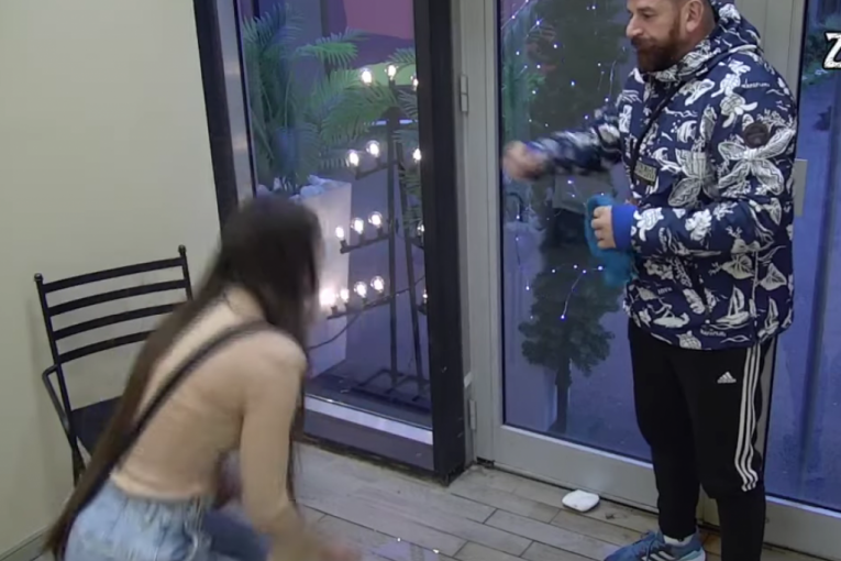 Anđela Đuričić doživela nervni slom zbog raskida sa Zvezdanom Slavnićem Zadruga 6