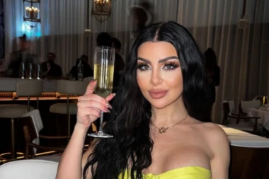 URADILA JE “TURSKE ZUBE” I GORKO SE POKAJALA: Otkačinju se, a zgrozićete se kada saznate kada najčešće SMRDE!