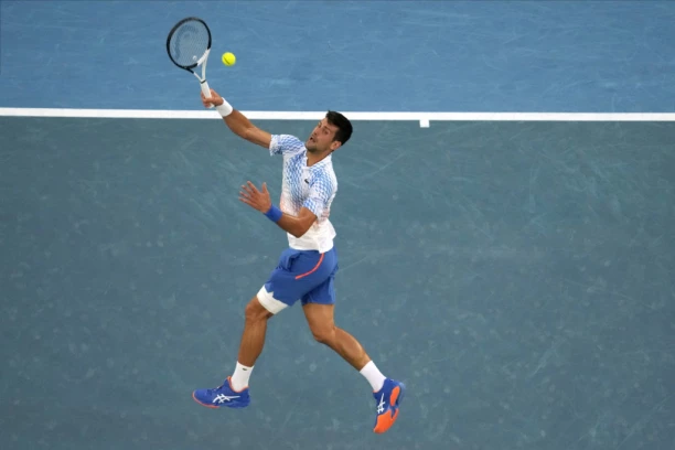 POČISTIO AUSTRALIJANCA, PA PRIČAO O POVREDI: Nole priznao da je uzimao razne pilule, publika momentalno POLUDELA