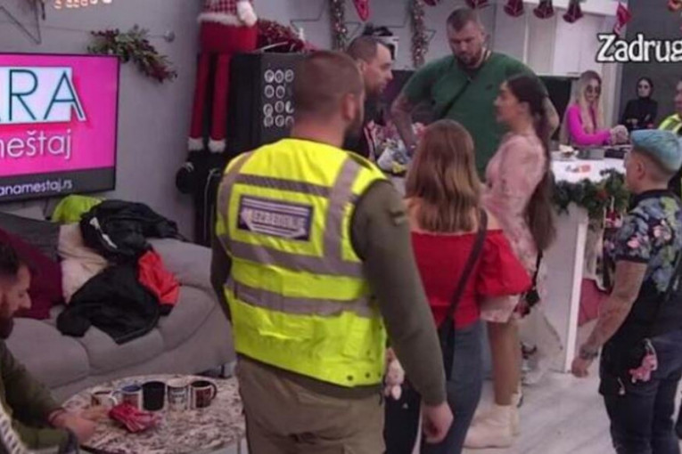 Zvezdan Slavnić nasrnuo na Necu Lazića