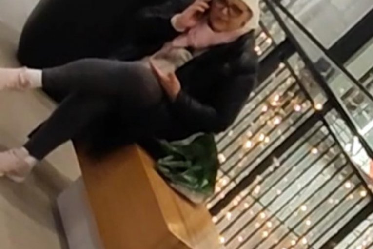 PAPARACO: Verica Šerifović besno razgovara sa nekim, vidno nervozna