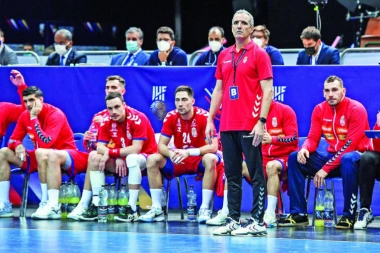 TOTALNI RASPAD - Kolektivni sport nam u kanalu