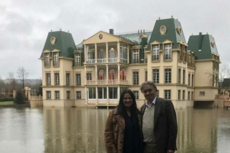 Jana Todorović u dvorcu svog svekra