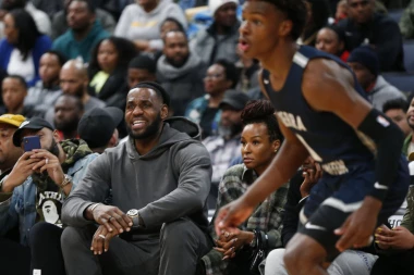 POTRES U NBA LIGI: Lebron Džejms ide u Australiju?