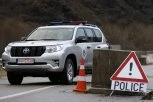 TRI EKSPLOZIJE NA SEVERU KOSOVA I METOHIJE! Bačena šok bomba kod policijske stanice u Zvečanu!