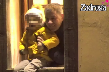 ISTOPIĆETE SE OD OVIH SCENA! Ivan Marinković izveo sina Željka u obilazak imanja, njihovo zbližavanje će vas rasplakati! (VIDEO)