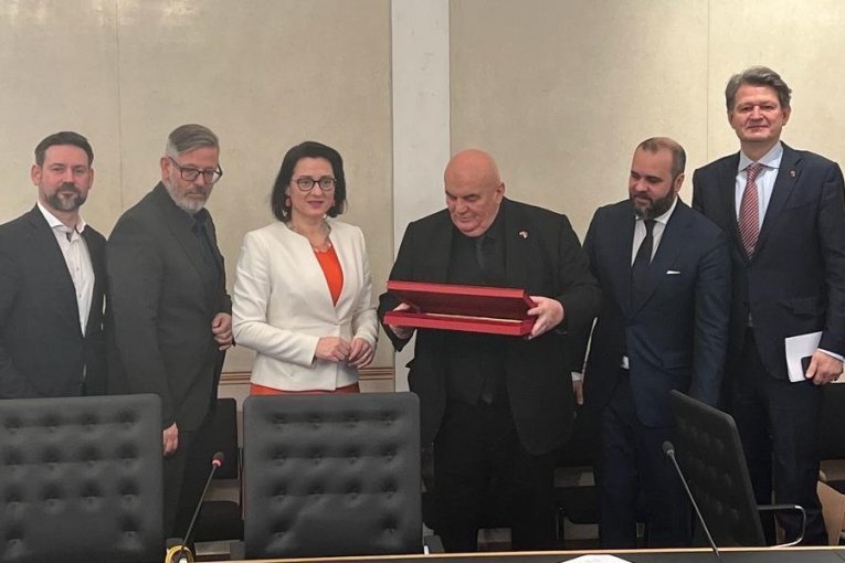 Dragan Marković Palma u poseti austrijskom Parlamentu