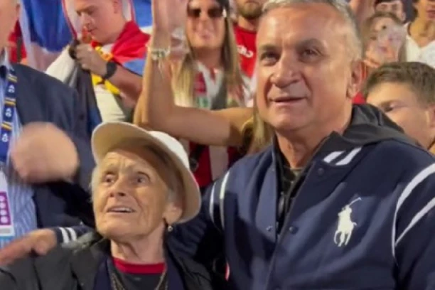 NESTVARNA SCENA U MELBURNU: Bako, pa to je Srđan Đoković, Noletov tata! (VIDEO)