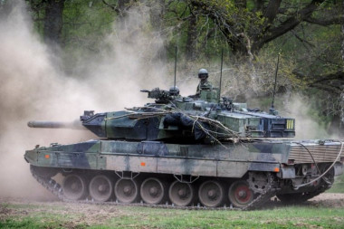 PARTNERSTVO SA NEMAČKOM: Mađarska dobila prvi Leopard 2A7HU, a u planu je zajednička proizvodnja OVOG STRAŠNOG ORUŽJA! (VIDEO)