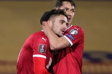 TRESE SE LONDON! Fulam dovodi srpskog vezistu - IGRAĆE sa Mitrovićem?