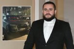 BAHATO! MUFTIJIN NASLEDNIK BI DA BUDE GLAVNI BAJA: Narodni poslanik Usame Zukorlić ugradio blinkere na džip! (FOTO)