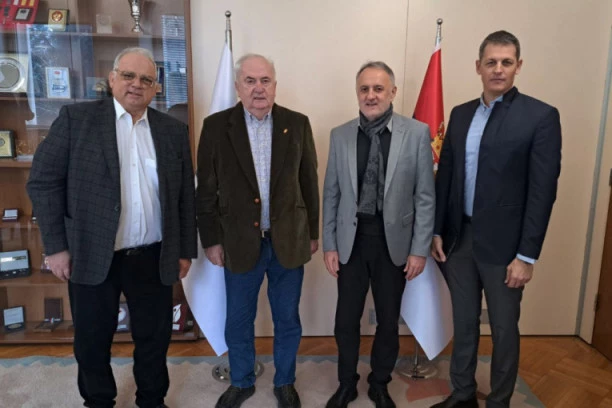 Održan zajednički sastanak ministra sporta Zorana Gajića i predsednika OKS Božidara Maljkovića sa srpskim članom MOK-a Nenadom Lalovićem