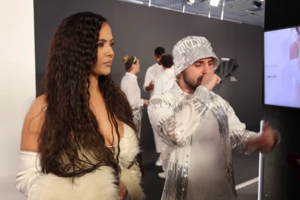 HENNY UDARIO NA ZVEZDE GRANDA, PA SE POSVAĐAO SA MAHRINOM: Pevačici dozlogrdilo njegovo ponašanje, pa mu zapušila usta! (VIDEO)