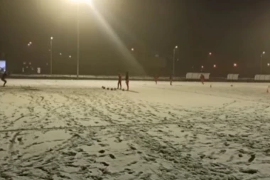 VREMENSKI USLOVI SU BILI NEPREMOSTIVA PREPREKA: Crveno-beli u nastavak priprema ulaze bez unapred planiranog susreta!