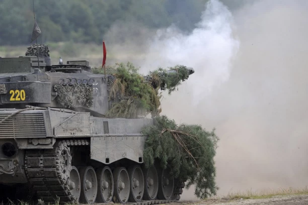UKRAJINSKI TENKOVI PONOVO UPALI U RUSIJU! Posle povlačenja iz Kurska zauzeta prva sela u Belgorodu! (VIDEO)
