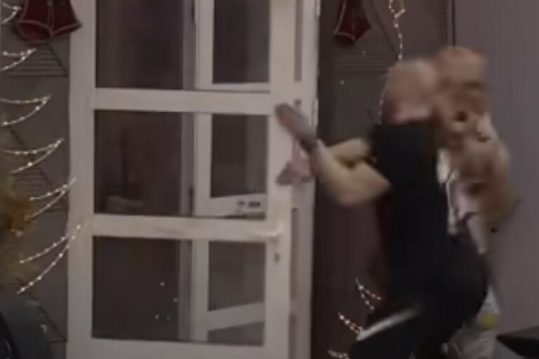 Zvezdan Slavnić nasrnuo na Anu Ćurčić