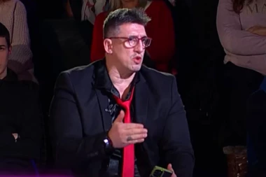 "ANĐELA JE KAO I LUNA ĐOGANI, PONIŽAVA SE" Kristijan Golubović uporedio ljubavnice iz Zadruge, pa se obratio porodici Đuričić sa šok rečima!