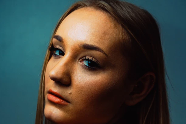 IMATE LI MLADEŽ NA OVOM MESTU? Evo šta to znači, saznajte da li vas očekuje veliko bogatstvo i sreća!