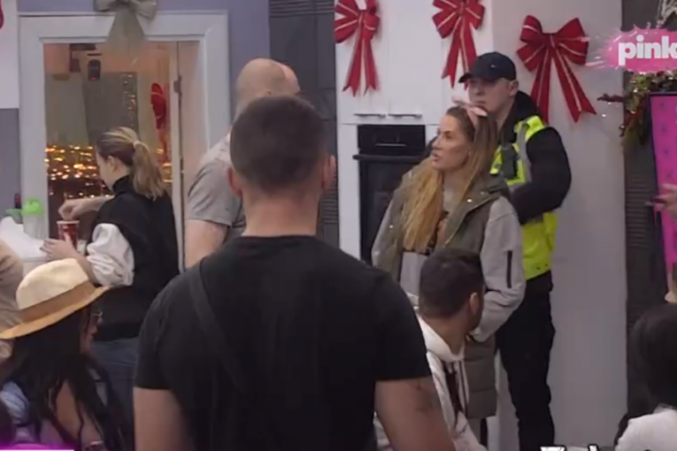 Zvezdan Slavnić nasrnuo na Anu Ćurčić