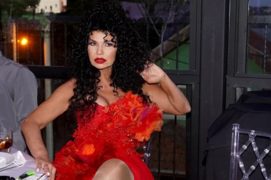 VOLELA SAM GLAMUR KAO MOJA VIKI: Lidija Vukićević ISKRENO o ulozi u "Boljem životu", a EVO koja glumica je trebalo da igra Violetu Popadić!