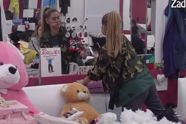 Ana Ćurčić uništava uspomene Anđele Đuričić i Zvezdana Slavnića Zadruga 6