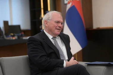 KRISTOFER HIL: Rio Tinto nije običan rudarki projekat