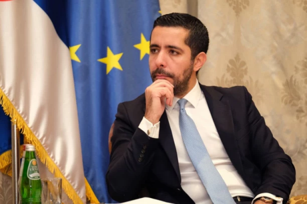 MOMIROVIĆ: Spoljnotrgovinska razmena  Srbije u 2022. veća za 30%