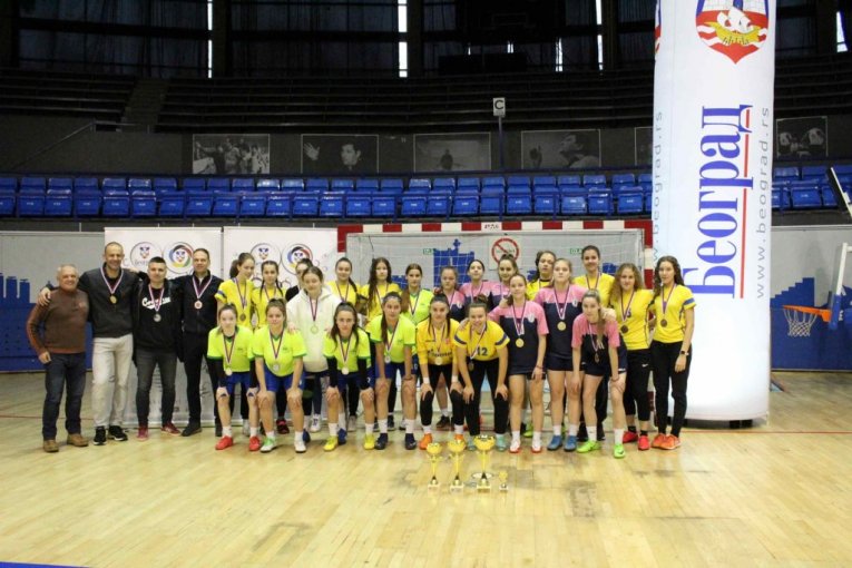DODELJENE MEDALJE: Sportska gimnazija najbolja u Beogradu u uzrastu devojčica!