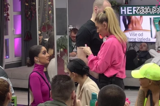 BUTKI RAT ŽENE I LJUBAVNICE! Ana i Anđela oči u oči, izvređale se kao nikad do sad - Crnogorka provalila igru Zvezdanove bivše, ona joj se odmah unela u facu! (VIDEO)