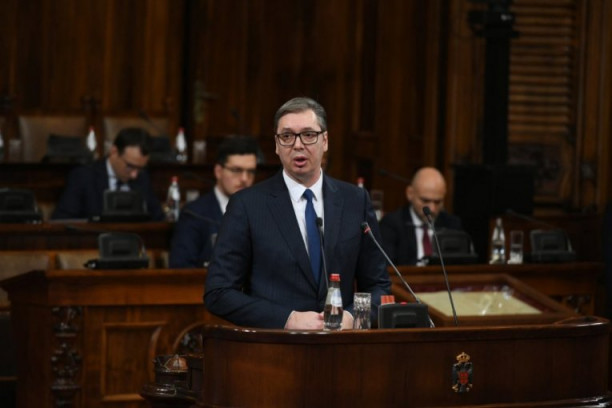 NAUČITE ŠTA JE NON-PEJPER: Vučić očitao lekciju opoziciji u Skupštini