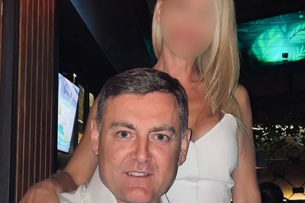 HIRURG UMISLIO DA GA ŽENA VARA, PA JE MUČKI PRETUKAO: Oglasila se prijateljica supruge doktora nasilnika: U njega kao da je ušao neki đavo