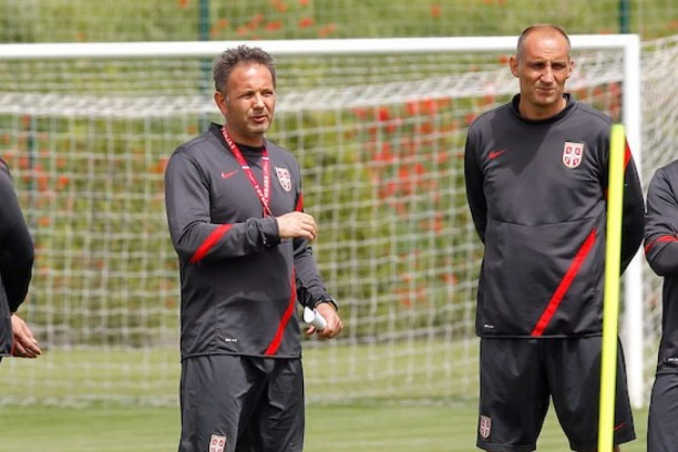 ALEKSANDAR KOCIĆ BEZ DLAKE NA JEZIKU: Spektakl za Mihu je organizovala Vojvodina! Zna se da će Zvezda biti šampion