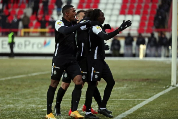 DOŽIVOTNA SUSPENZIJA! Klub se hitno oglasio