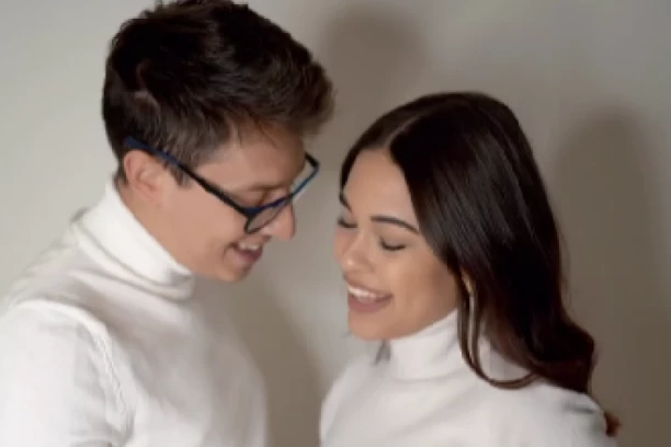 ŠPANSKA PEVAČICA RODILA SINA NAŠEM GLUMCU: Dali mu ime sa MOĆNIM značenjem!