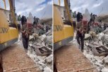 POTRESNA SCENA U SIRIJI! Žena se porodila pod ruševinama - beba preživela, majka umrla! (VIDEO)