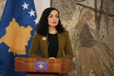 KURTIJEVA POLITIČARKA NASTAVLJA DA PRETI I PROVOCIRA: Osmani odgovorila u svom stilu: "Ovo će ubiti dijalog između Kosova i Srbije"