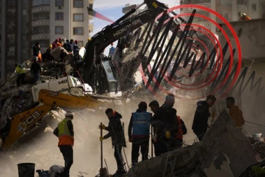 ČUDO U TURSKOJ! Devojčica pronađena živa nakon 90 sati u ruševinama! Evo šta je prvo tražila